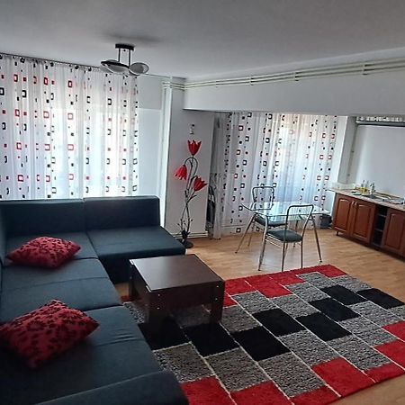 Apartament 3 camere strada Rozelor Etaj 3 Mangalia Exterior foto